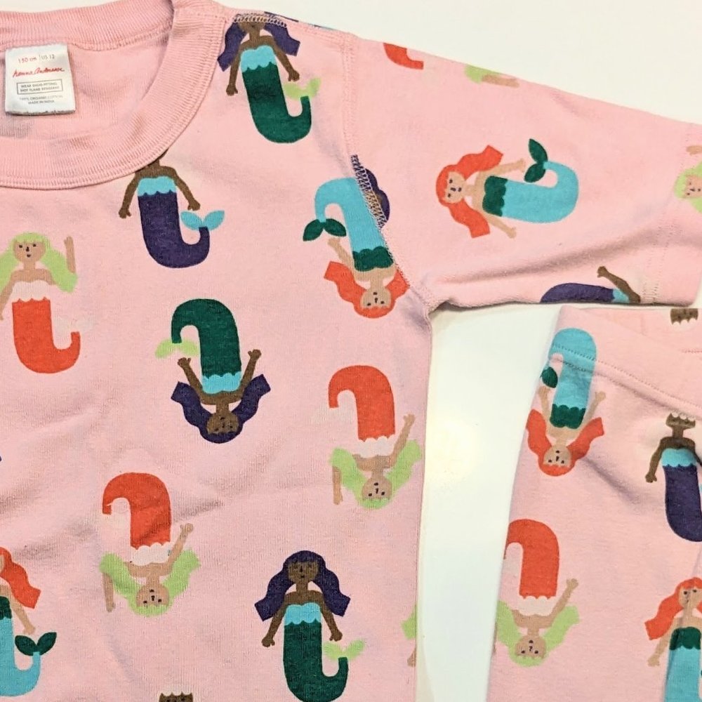 Hanna Andersson mermaid pajama set, 100% organic cotton. Short sleeve, Size 12